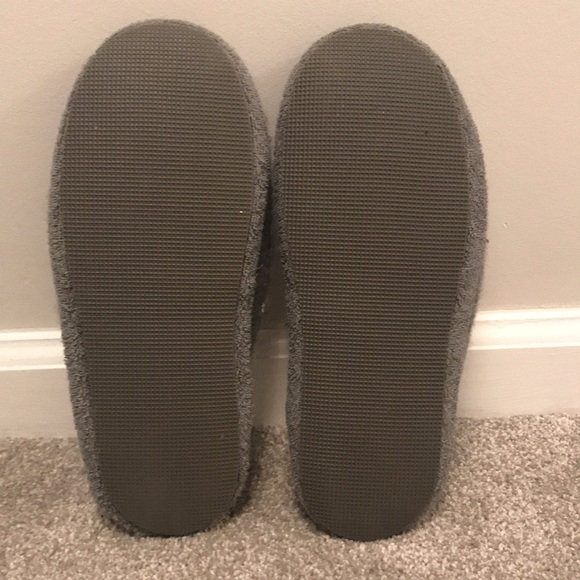 SOHO Home "Harrison" Slippers - Picture 5 of 5